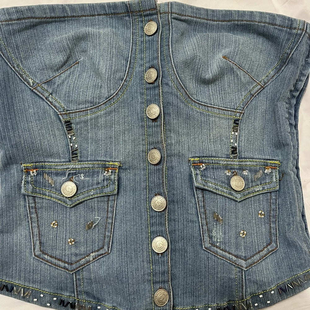 Nikibiki -jeans. Denim corset top